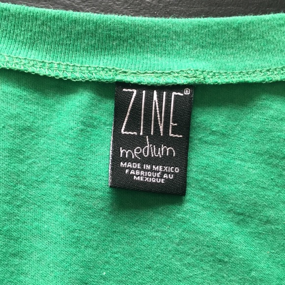 Green Zine, Schitt’s Creek, “Ew, David” tee - Picture 3 of 4